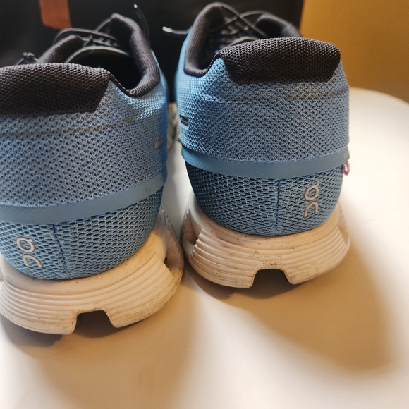 On Cloud 5 Running shoes size 13 in EUC - Picture 9 of 13